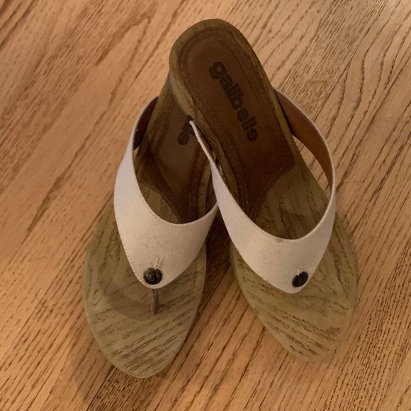 EUC Galibelle Noya Clog (fits like a 10) - Picture 1 of 7